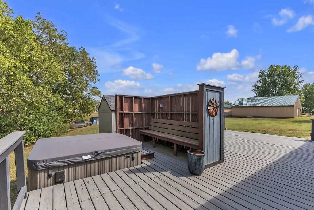 3109 SW Lane Road — photo 40