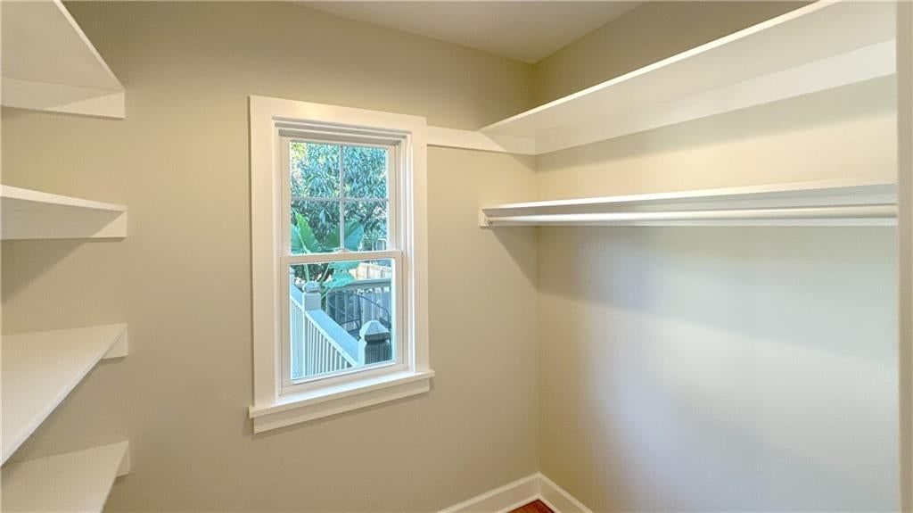 5809 Kenwood Avenue — photo 23