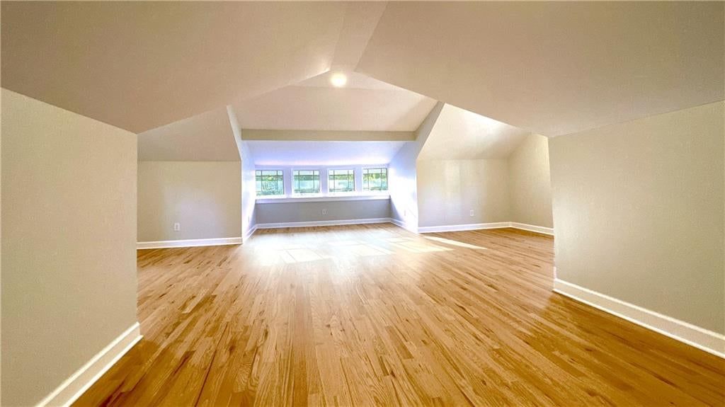 5809 Kenwood Avenue — photo 38