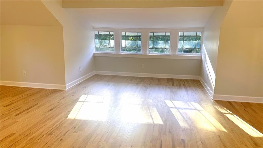 5809 Kenwood Avenue — photo 39