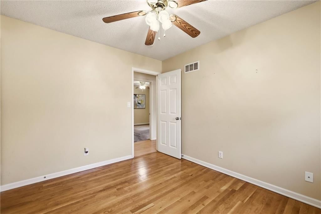 2505 N 57th Drive — photo 20