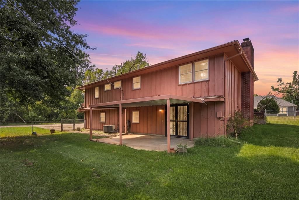 2505 N 57th Drive — photo 42