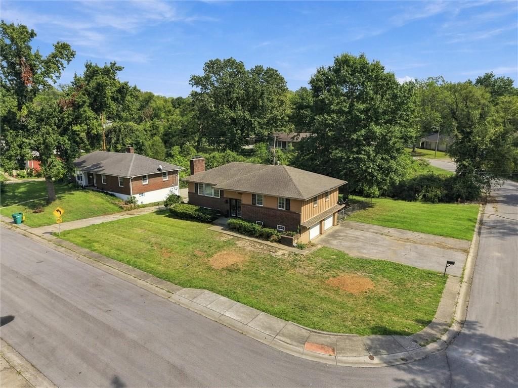 2505 N 57th Drive — photo 44