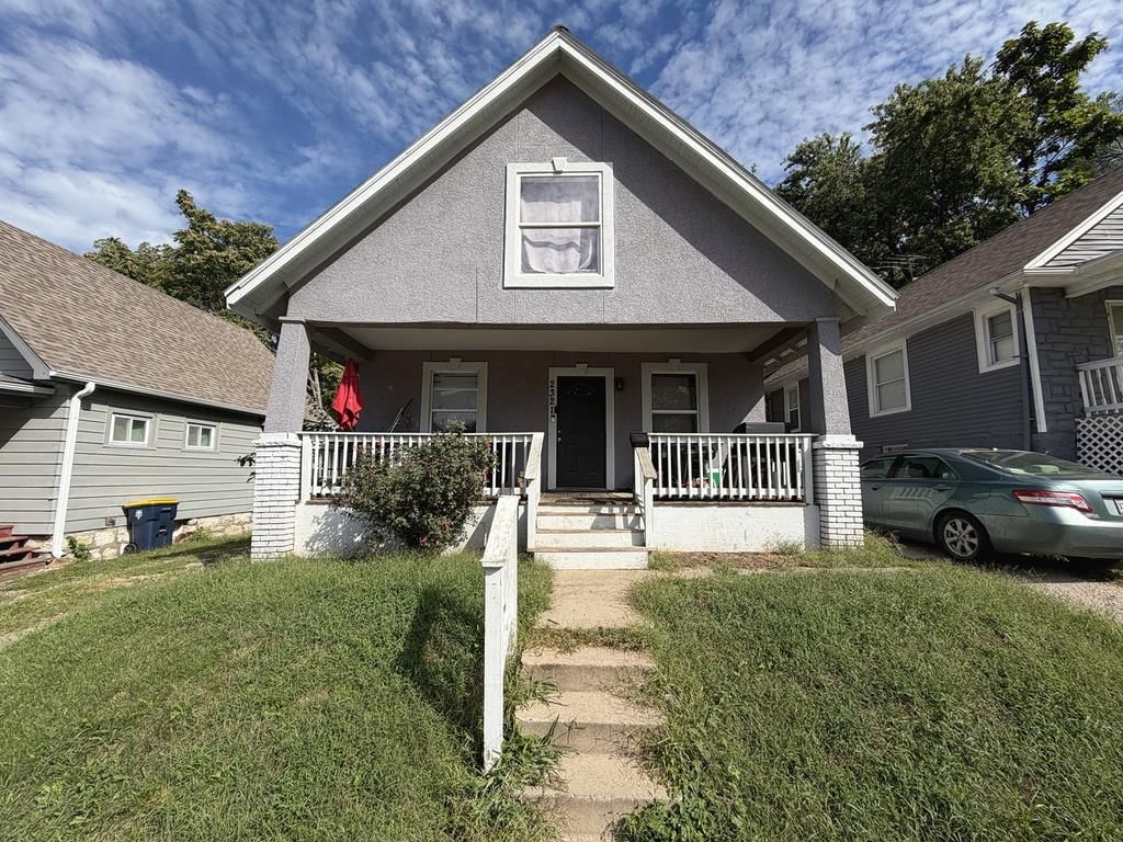 2321 Lister Avenue — photo 1