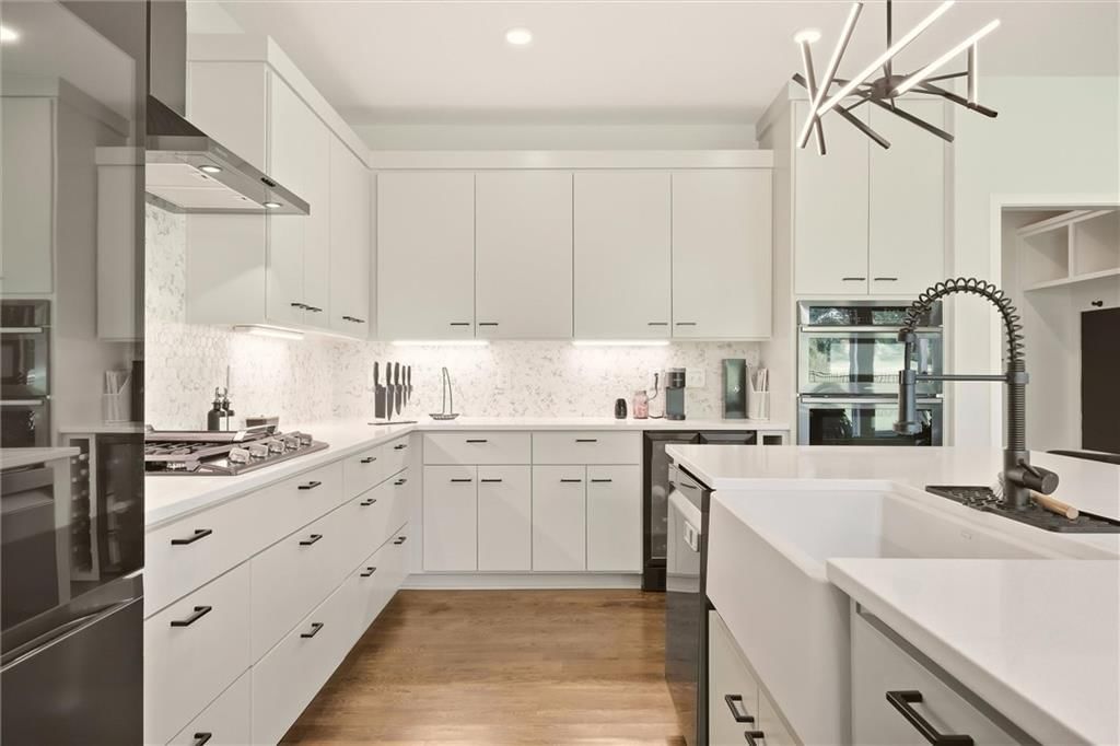 13002 Sloan Avenue — photo 17