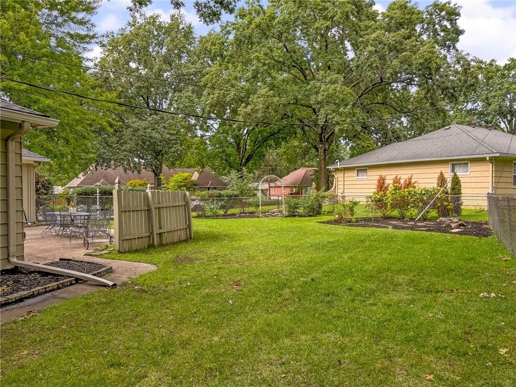 9975 Marty Street — photo 43