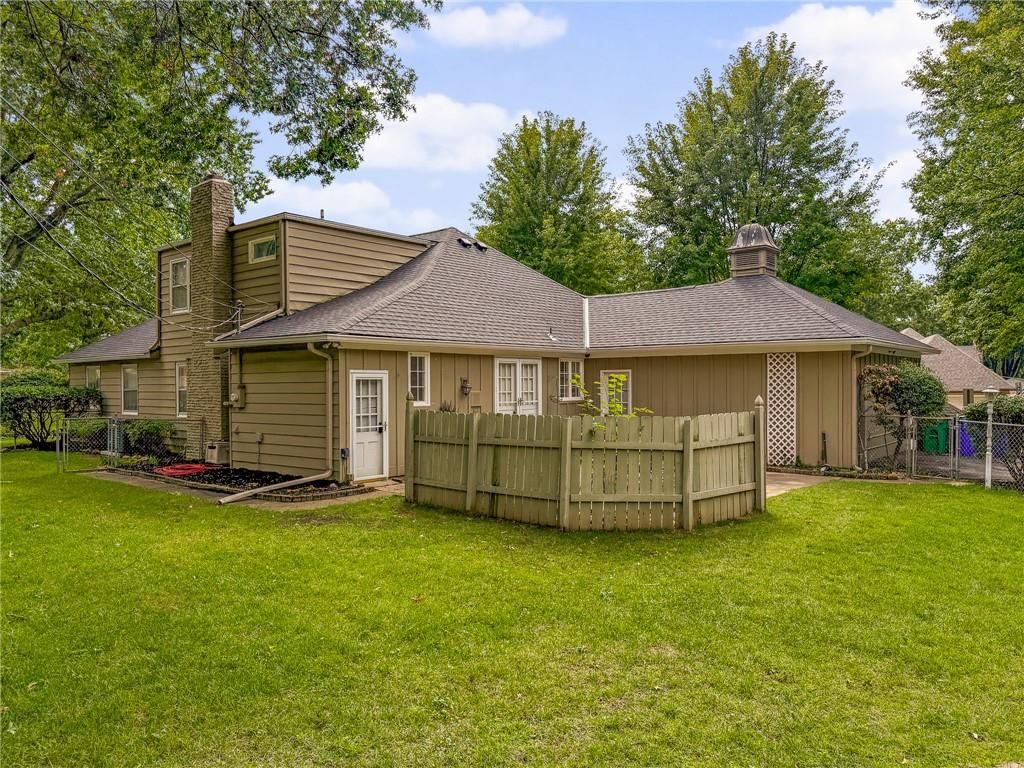 9975 Marty Street — photo 45