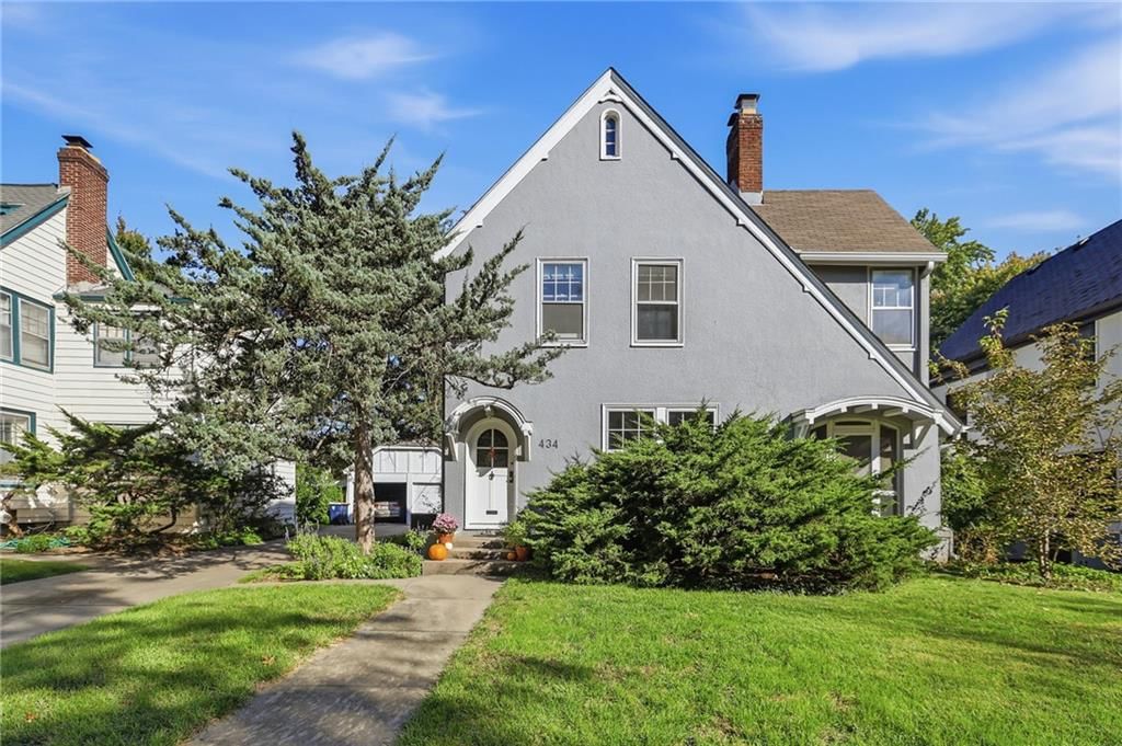 434 Greenway Terrace, Kansas City, MO