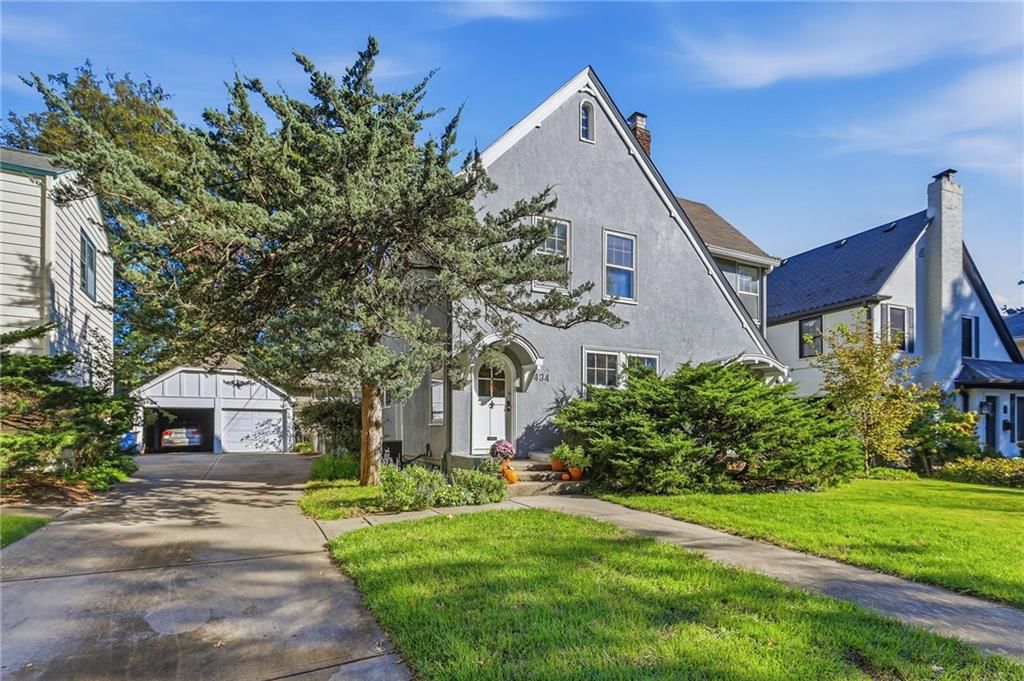 434 Greenway Terrace, Kansas City, MO: listing photo 3