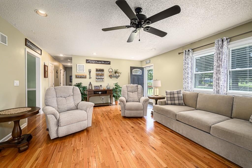22400 W 73rd Terrace — photo 5