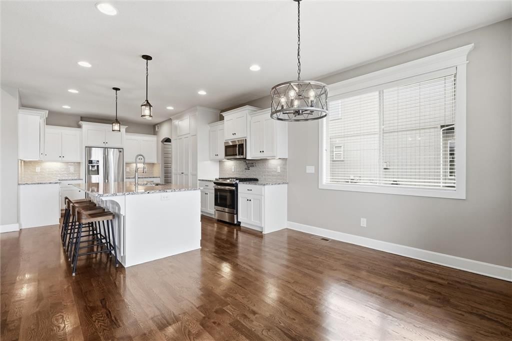 7485 NW Forest Lakes Drive — photo 10