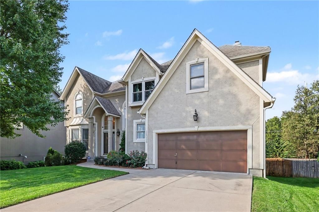 14308 Mackey Street, Overland Park, KS: listing photo 3