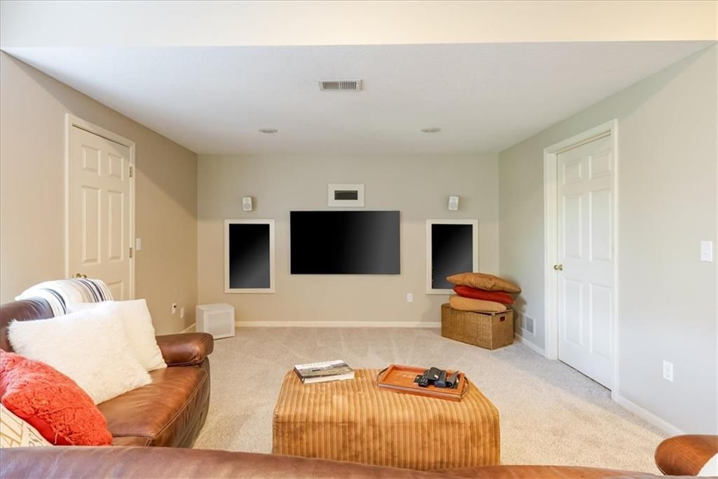 2604 W 141st Street — photo 33