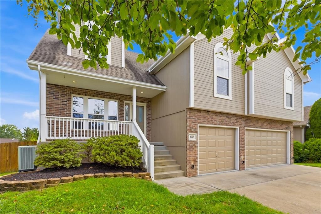 1603 NE 180th Terrace — photo 3