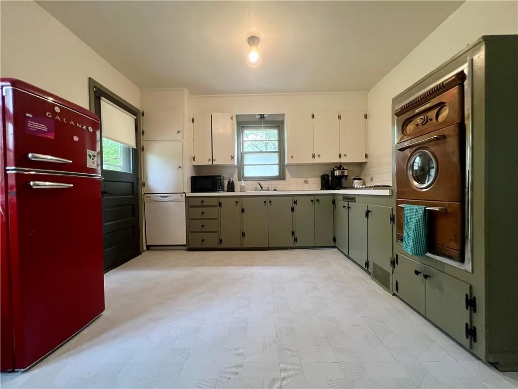 6612 W 85th Street — photo 16