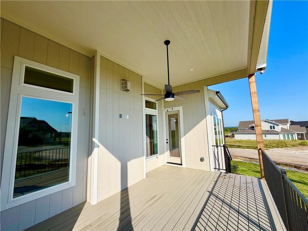 17621 Carter Street — photo 47