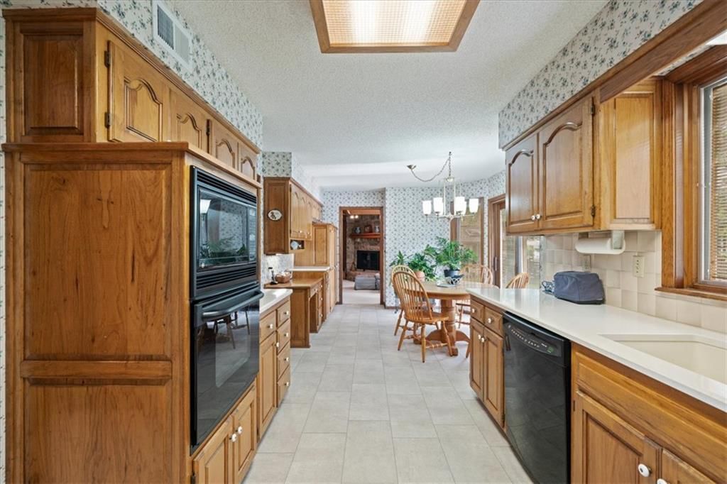 11754 Gillette Street — photo 16