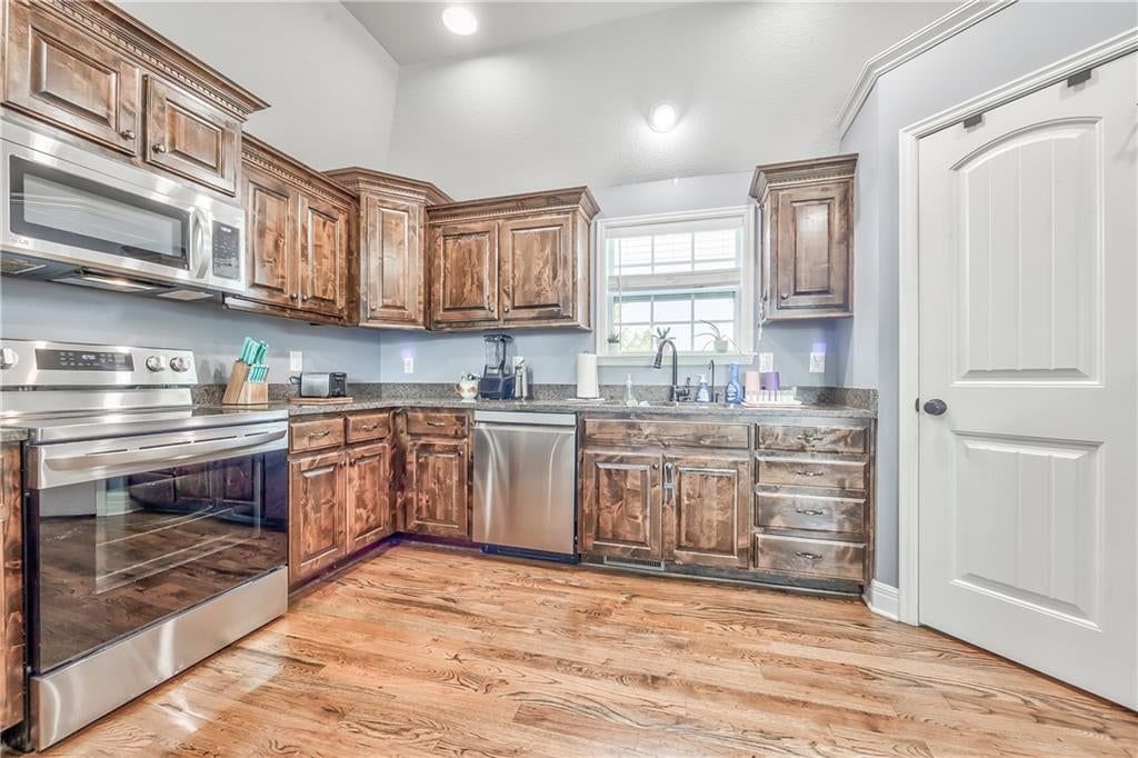 14173 Ashbury Court — photo 11