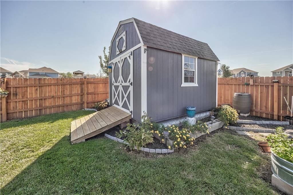 14173 Ashbury Court — photo 28