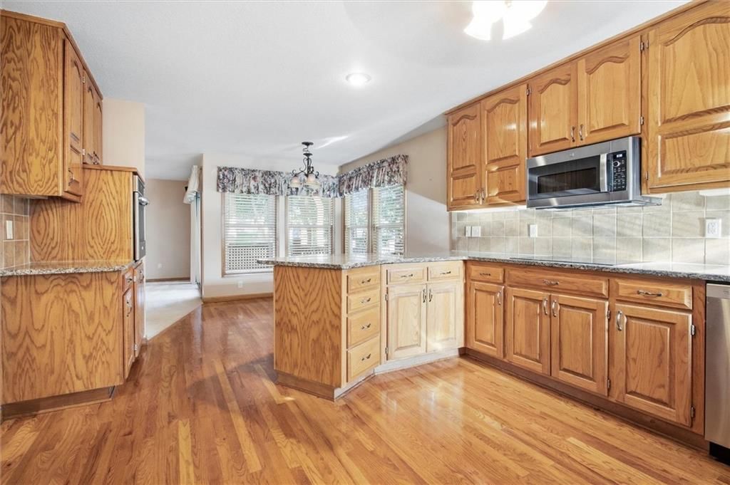 22808 E 28th Street Court — photo 10