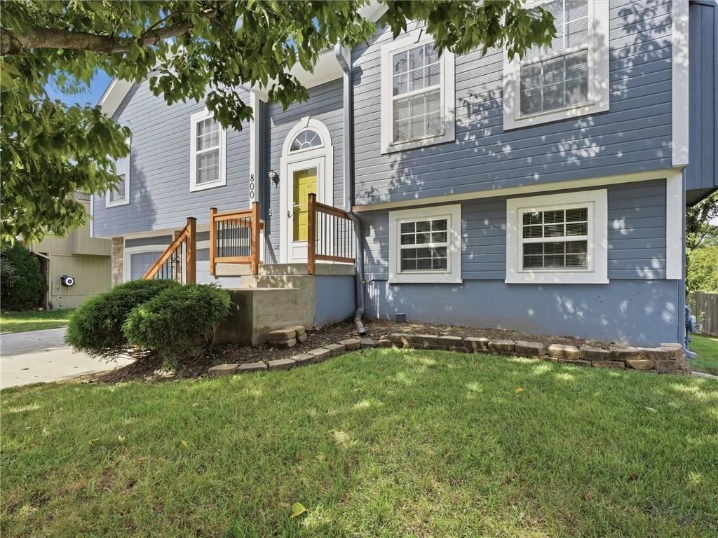 800 Garnes Street — photo 1