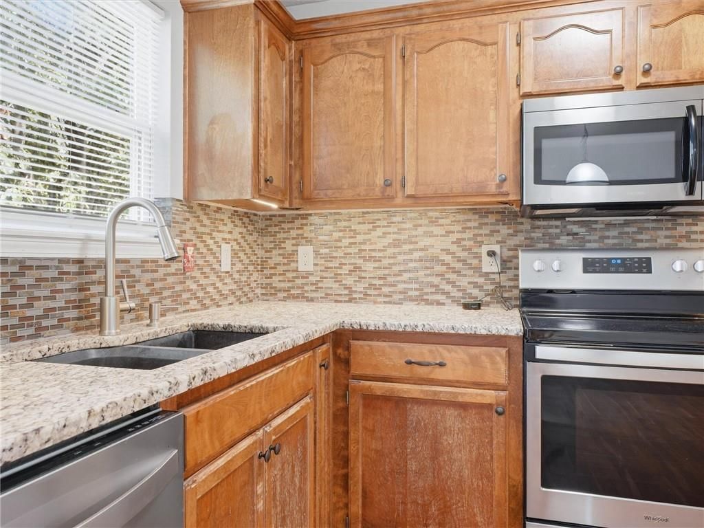 800 Garnes Street — photo 13