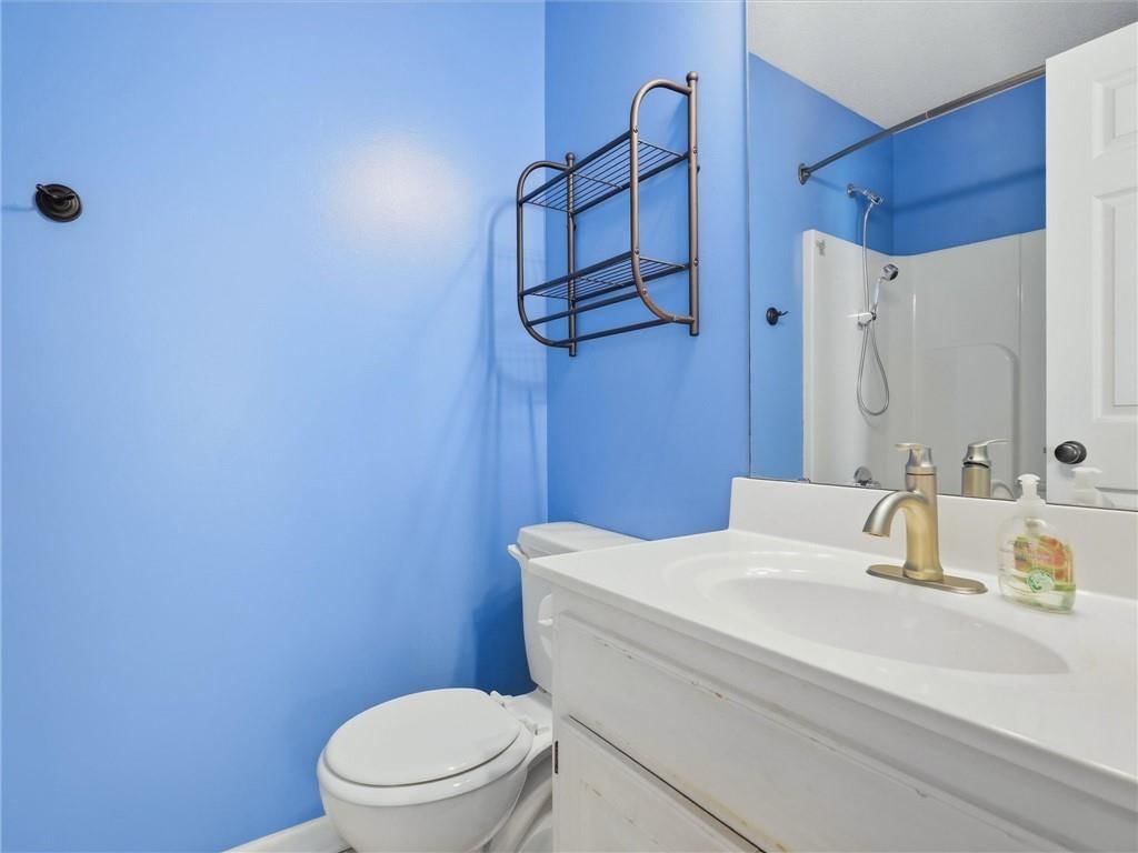 800 Garnes Street — photo 14