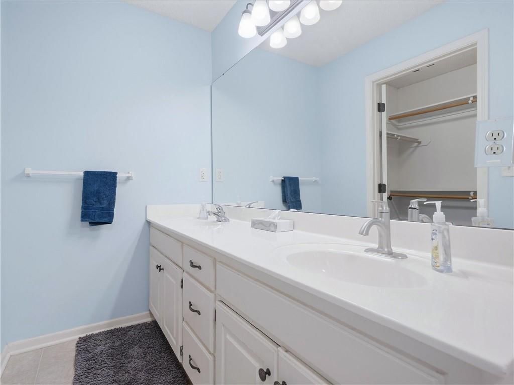 800 Garnes Street — photo 18