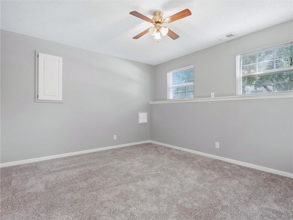 800 Garnes Street — photo 25