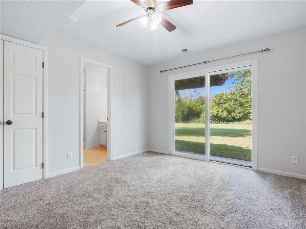 800 Garnes Street — photo 28