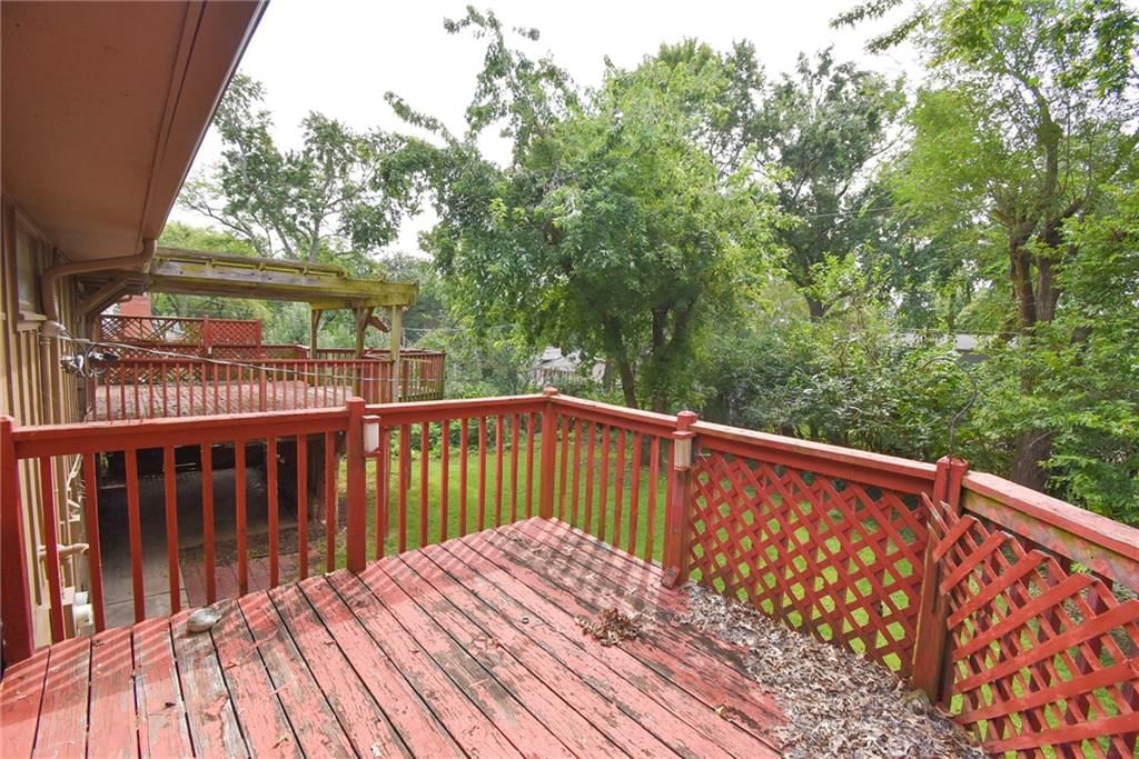 7301 W 89th Street — photo 22