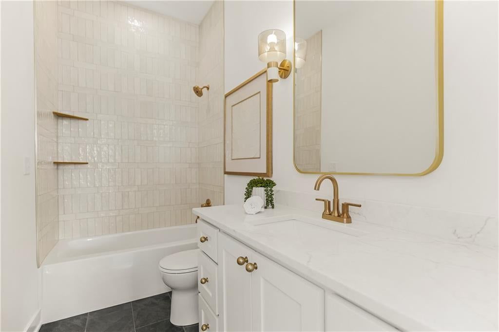 1816 NE Lashbrook Circle — photo 26