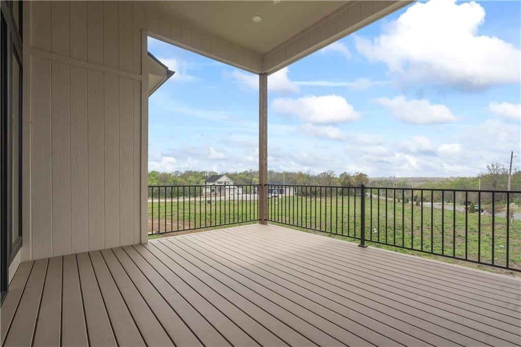 1816 NE Lashbrook Circle — photo 38