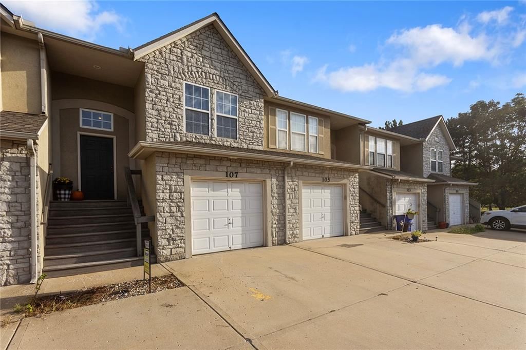 1181 N Martway Drive — photo 2