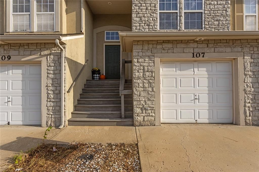1181 N Martway Drive — photo 3