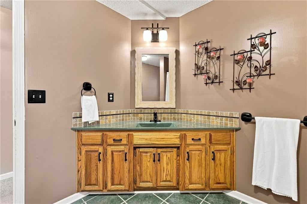 6726 N Charleston Drive — photo 36