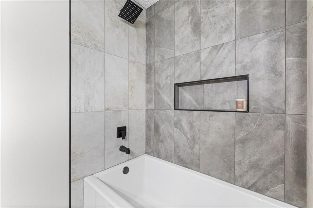 1900 Karlton Way — photo 16