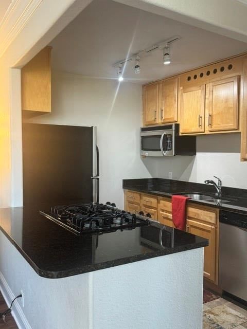 700 E 8TH Street — photo 12