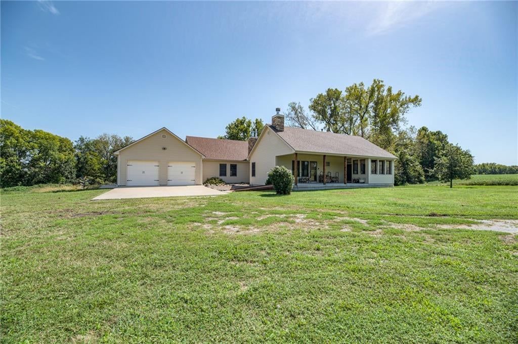 25205 E Blue Mills Road — photo 4