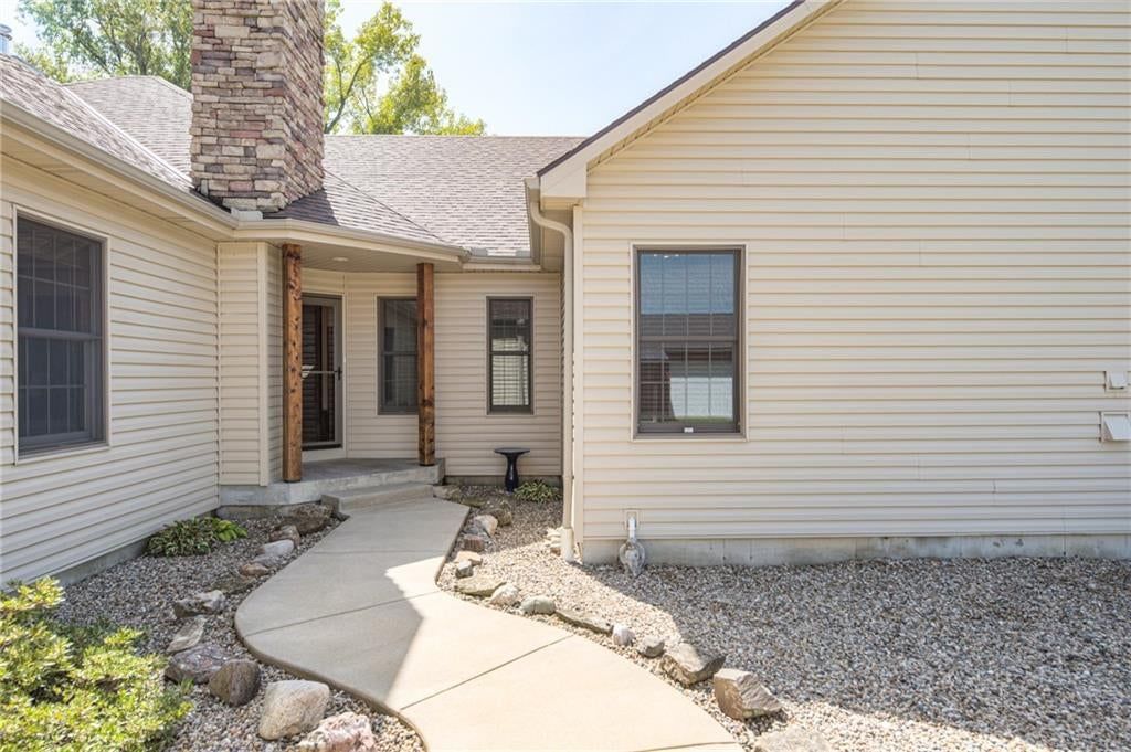 25205 E Blue Mills Road — photo 8