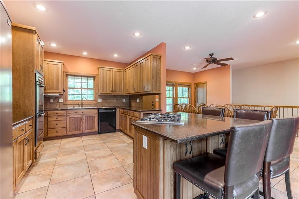 25205 E Blue Mills Road — photo 13