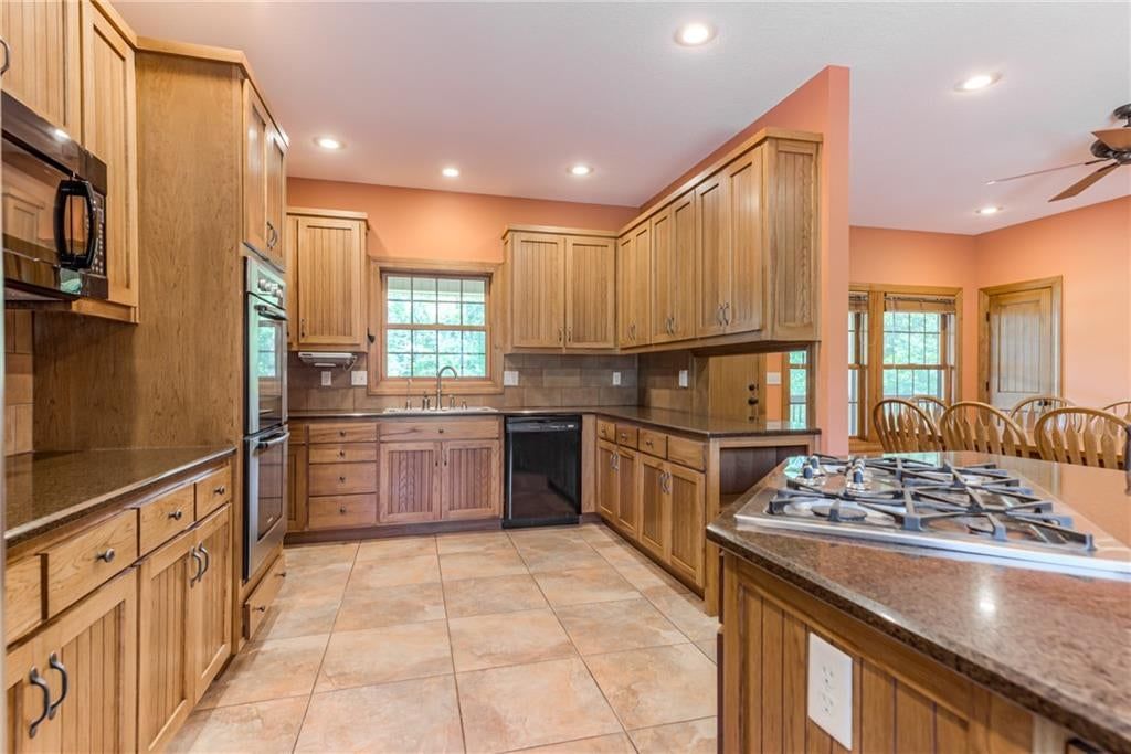 25205 E Blue Mills Road — photo 14