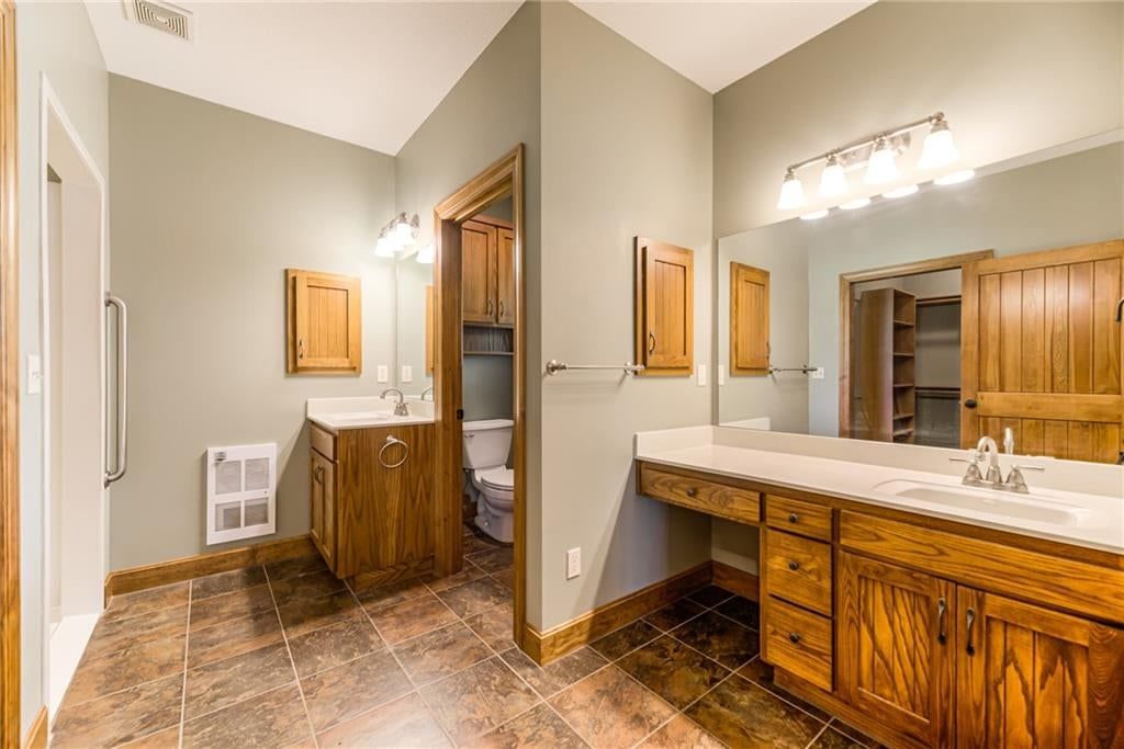 25205 E Blue Mills Road — photo 26