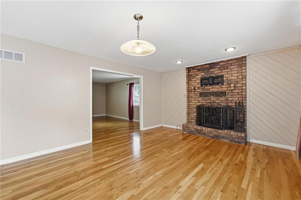 5528 NW Verlin Drive — photo 9