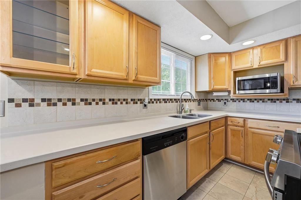 5528 NW Verlin Drive — photo 14