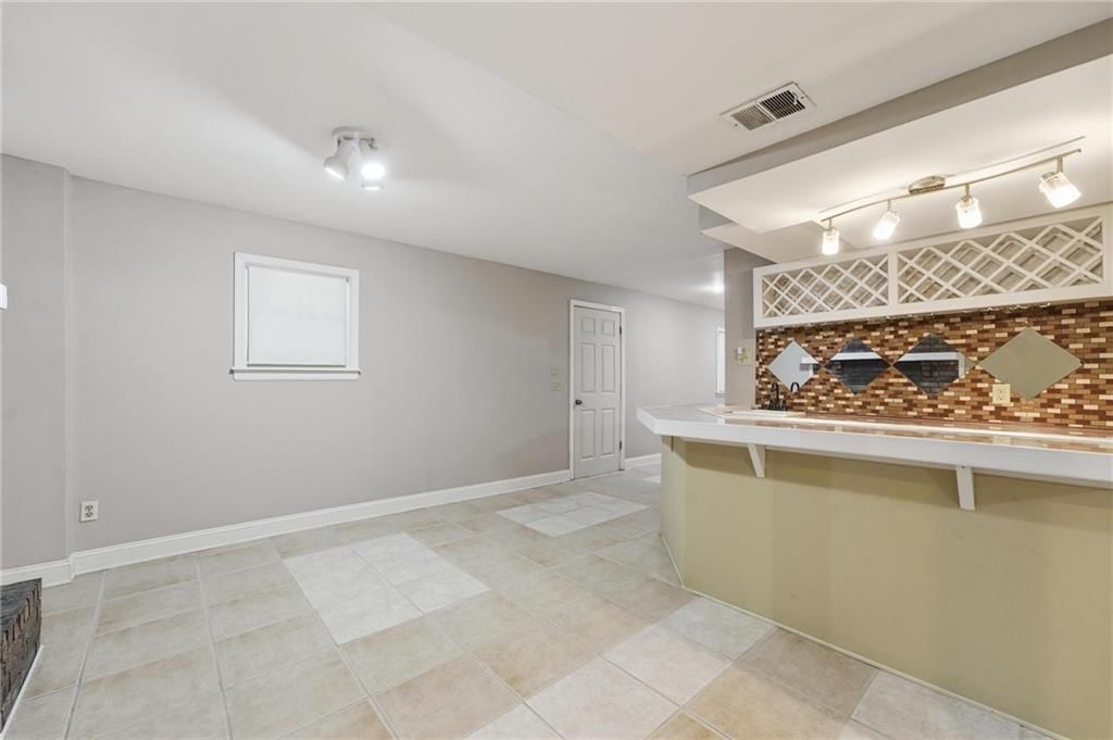 5528 NW Verlin Drive — photo 30