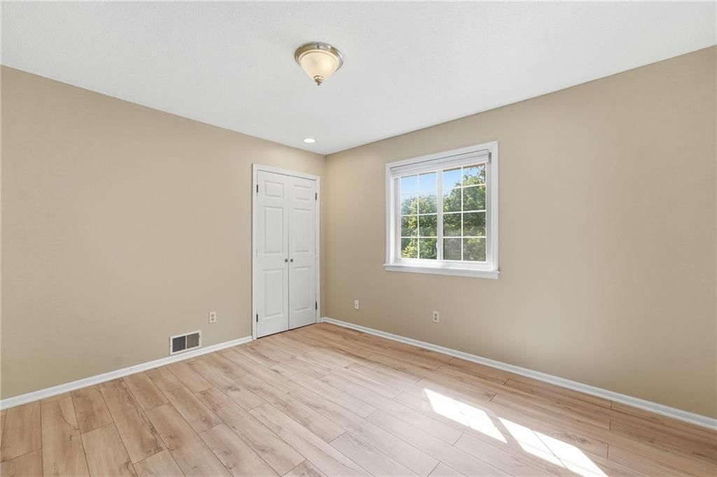 5528 NW Verlin Drive — photo 34