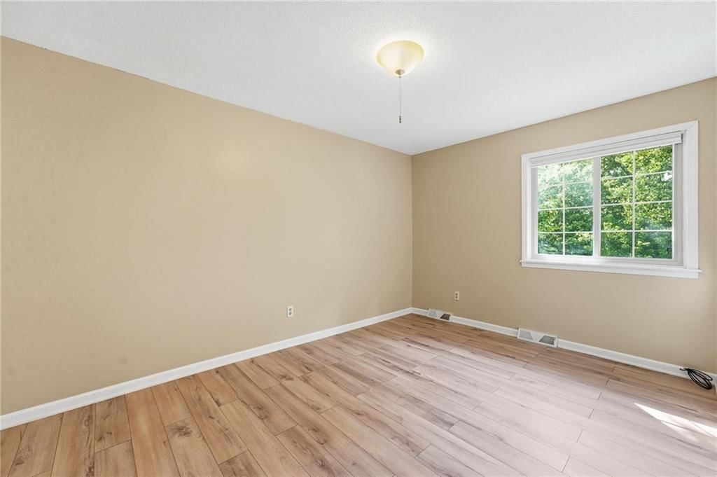 5528 NW Verlin Drive — photo 40