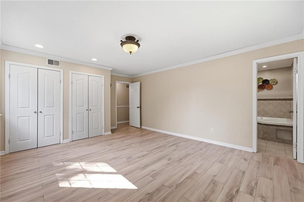 5528 NW Verlin Drive — photo 43