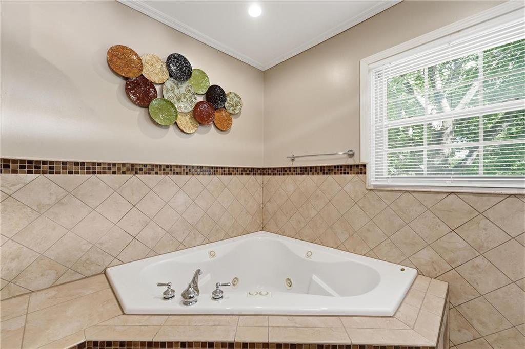 5528 NW Verlin Drive — photo 47